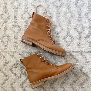 Madewell Lace Up Lugsole Boot